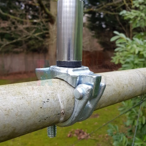 Scaffold/Handrail Flagpole Bracket with 14.6mm Spindle